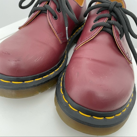 *SOLD* Dr. Martens Smooth Leather Oxford Shoes - Picture 7 of 11